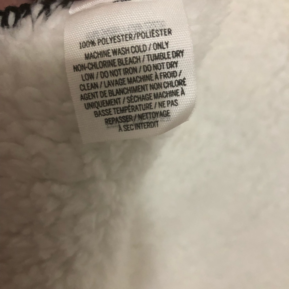 NWT Rare PINK Sherpa London Blanket - Picture 4 of 4